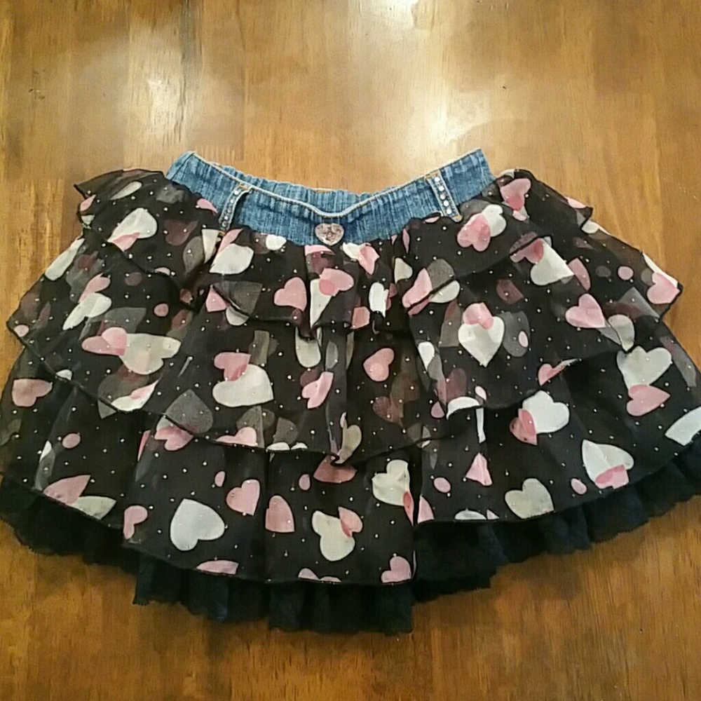 Girls valentine's heart skirt, size 6